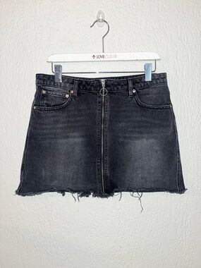 We The Free Black Zip-Front Raw Hem Denim Mini Skirt/ SZ- 30